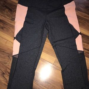 Cropped workout leggings